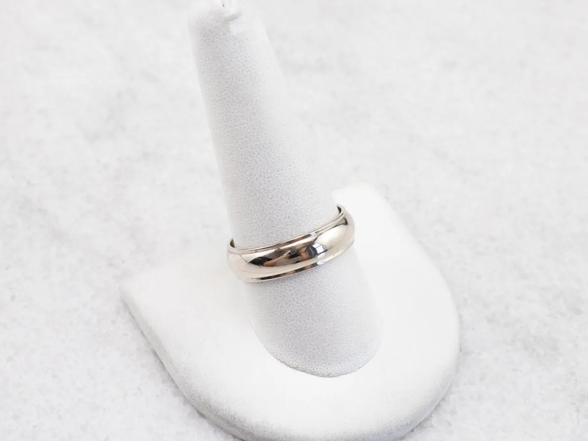 14K White Gold Plain Wedding Band