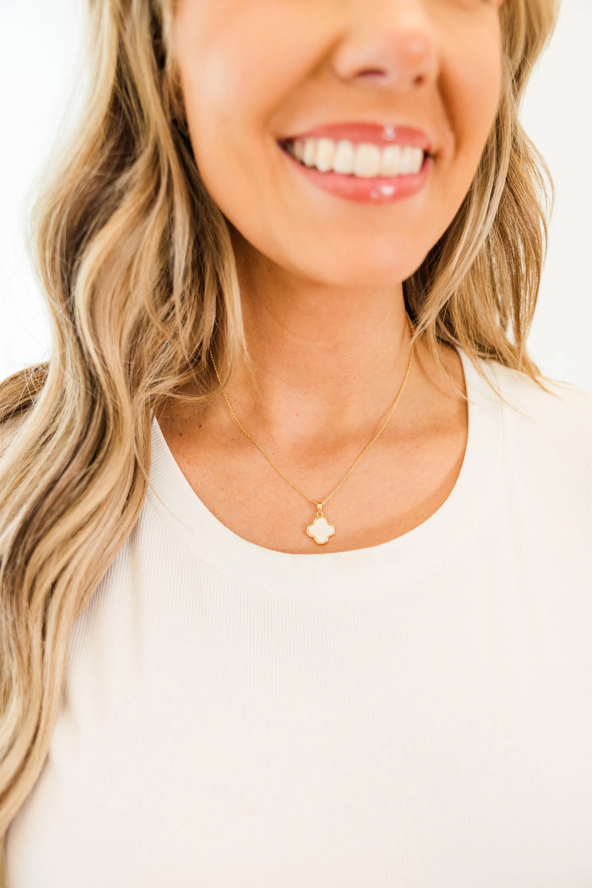 Act Naturally Necklace, Gold
