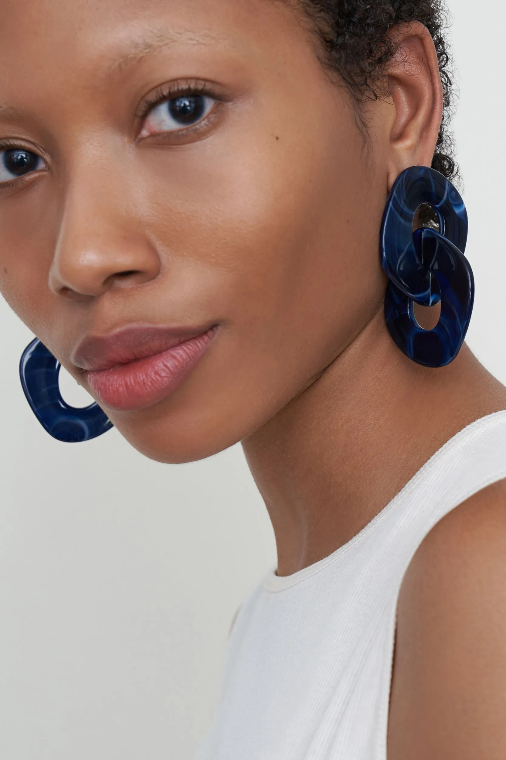 Briar Earrings :: Indigo Blue