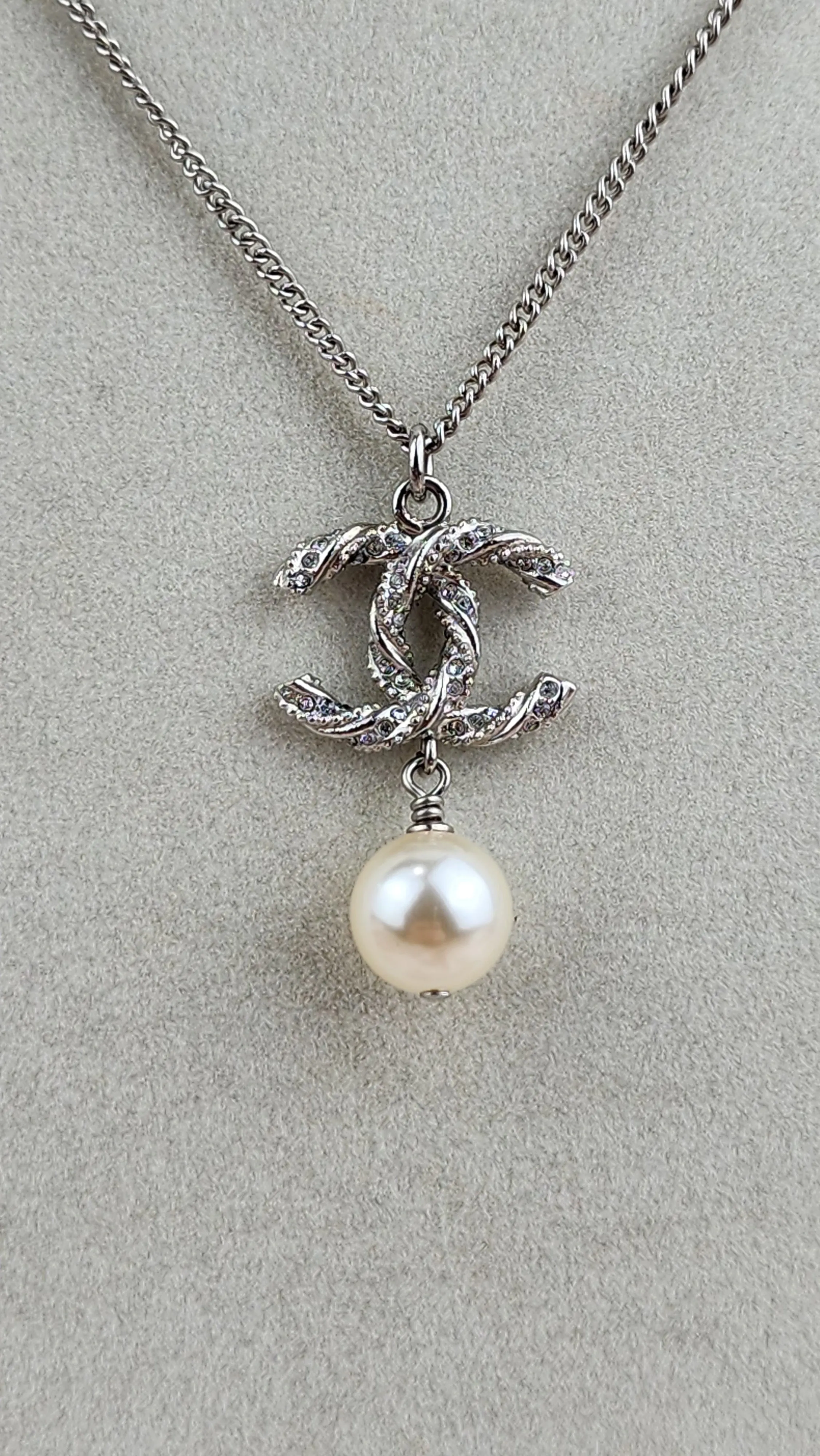Chanel Silver Color Necklace - 997
