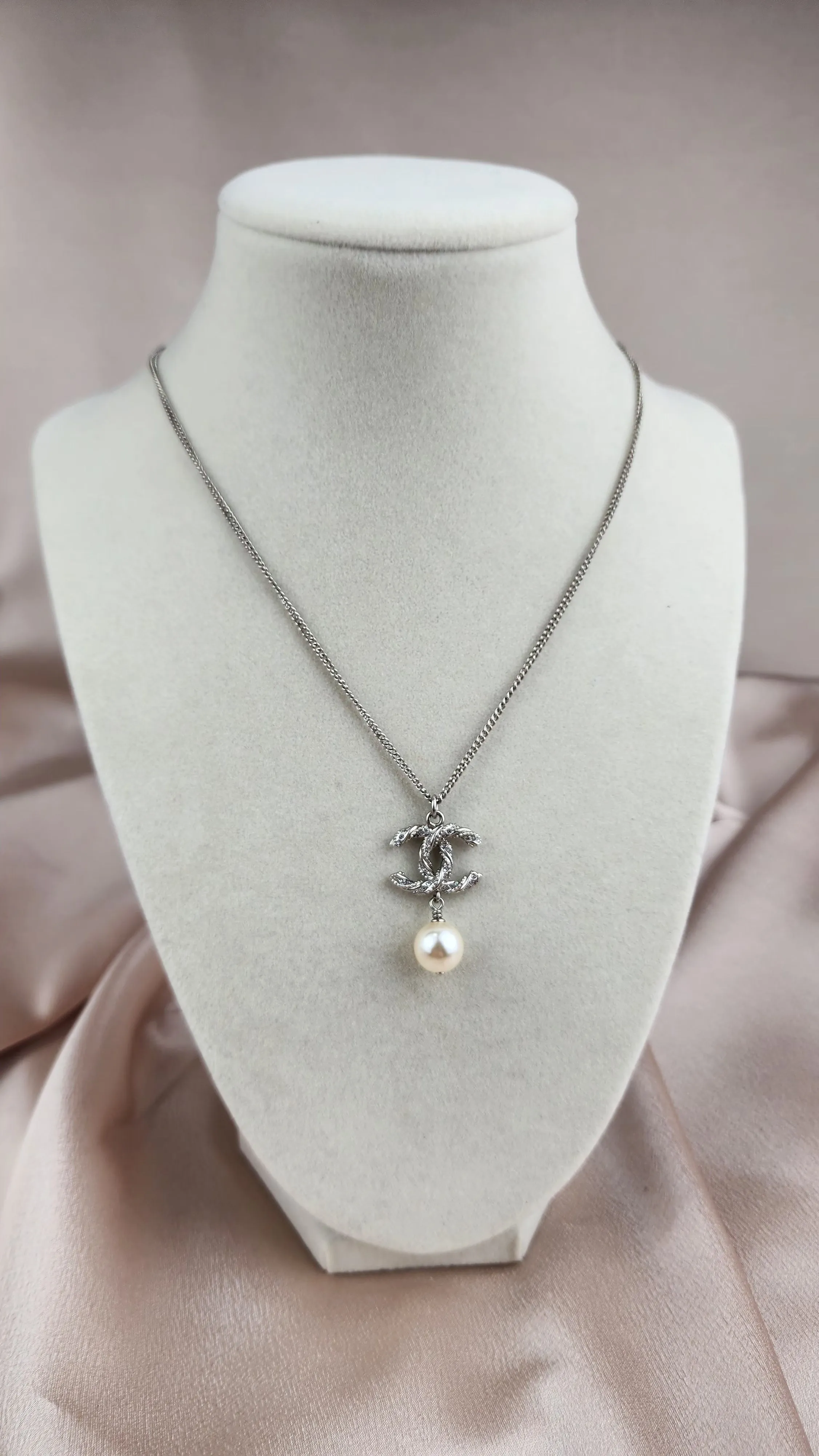 Chanel Silver Color Necklace - 997