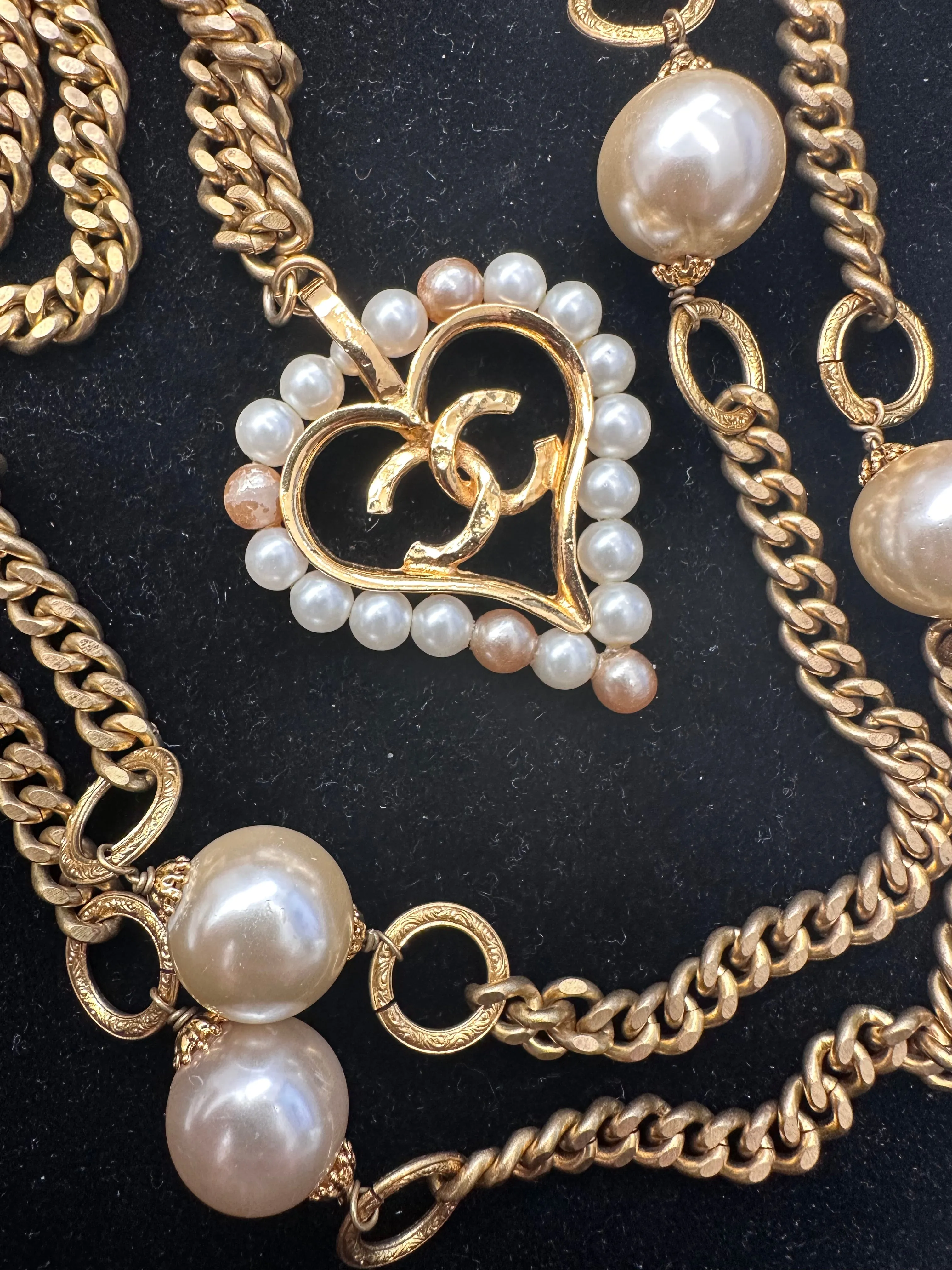 Curb Chain Heart Pendant Necklace