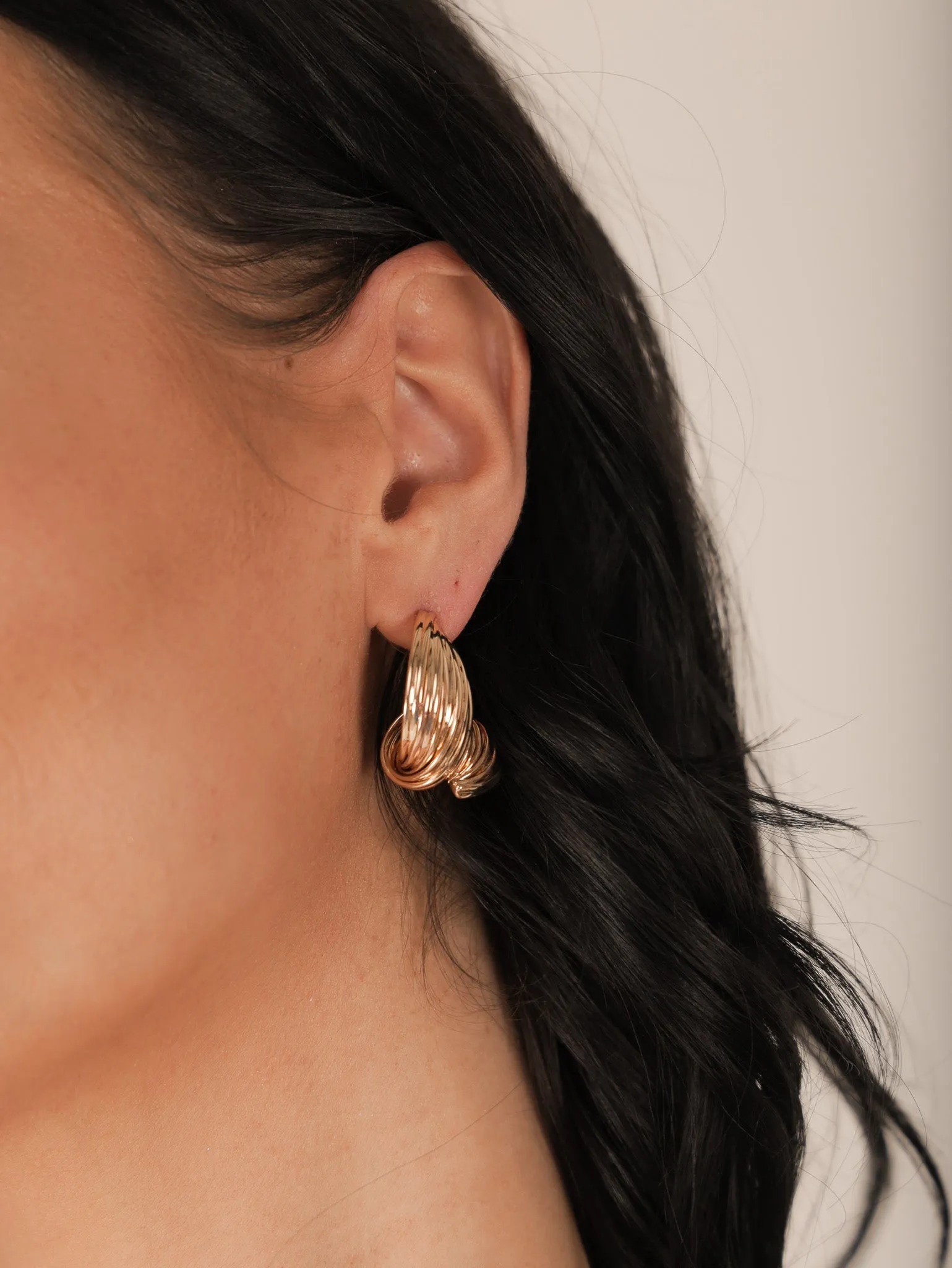 Curled Up Earrings