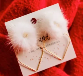 #L685 White Puffs Earrings (PREORDER)