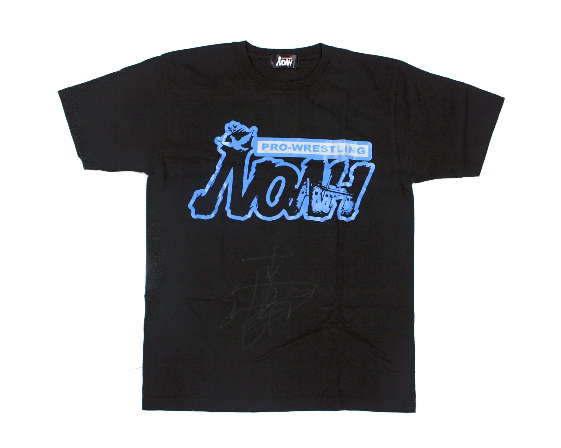 PRO WRESTLING NOAH SIGNED T-SHIRT SMALL