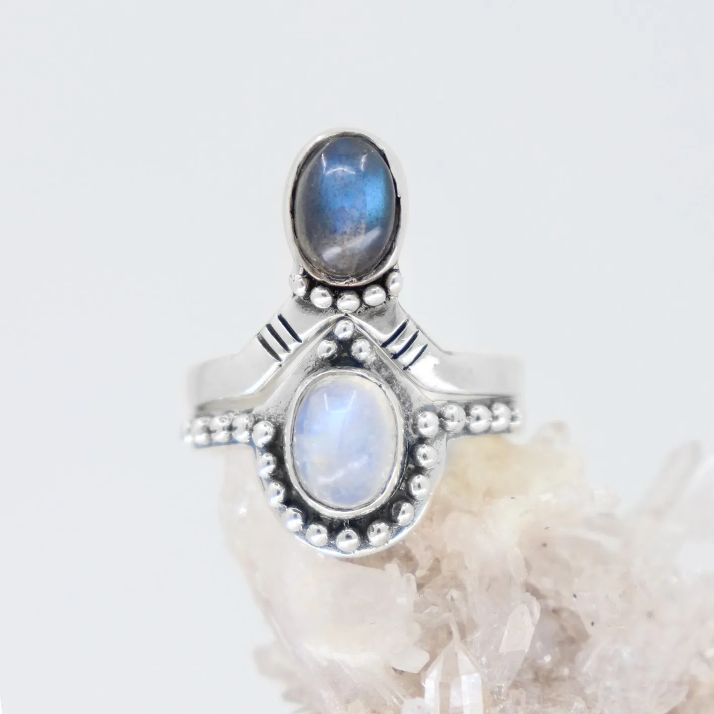 The Crowne Labradorite Ring